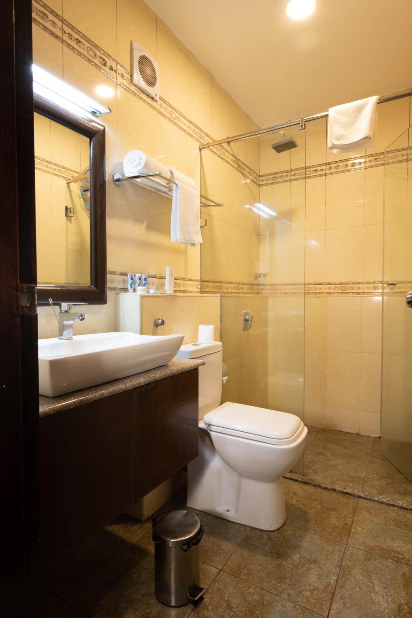 The Monarch Hotel Nairobi Bagian luar foto